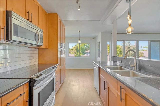 3707 E Livingston 306, Long Beach, CA 90803