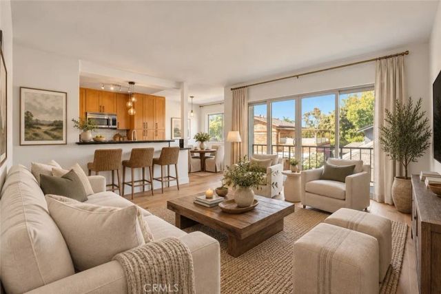 3707 E Livingston 306, Long Beach, CA 90803