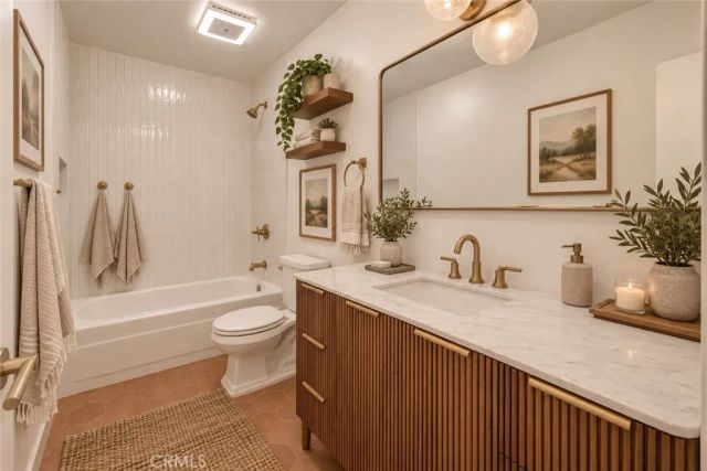 3707 E Livingston 306, Long Beach, CA 90803