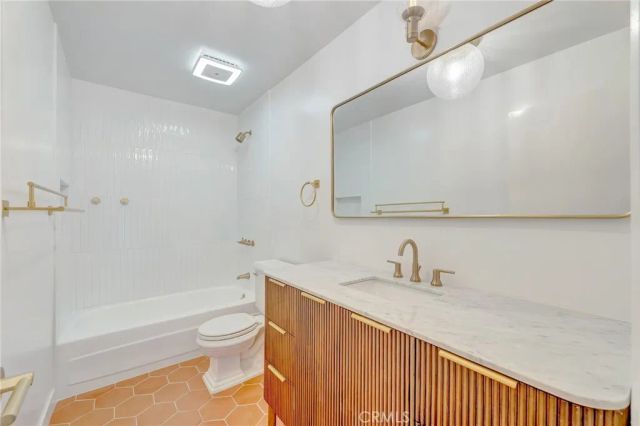 3707 E Livingston 306, Long Beach, CA 90803