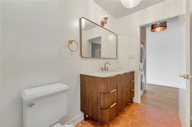 3707 E Livingston 306, Long Beach, CA 90803