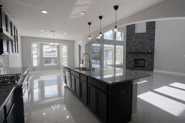 2406 Trocadero Lane, League City, TX 77573