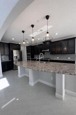 2406 Trocadero Lane, League City, TX 77573