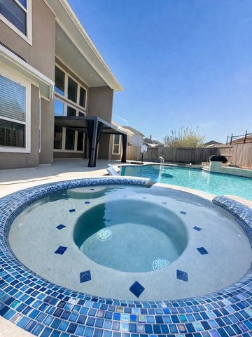 2406 Trocadero Lane, League City, TX 77573