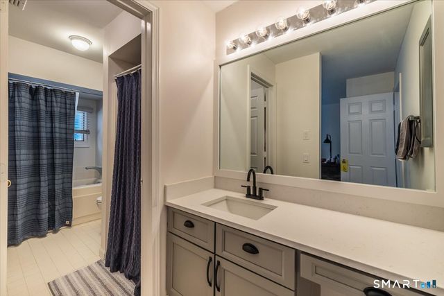 8 South Street B9, Danbury, CT 06810