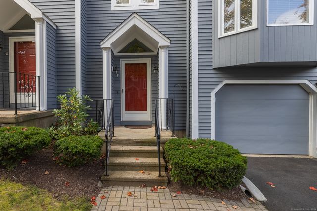 8 South Street B9, Danbury, CT 06810