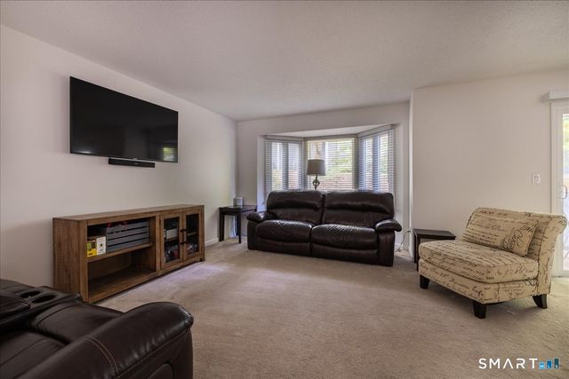 8 South Street B9, Danbury, CT 06810