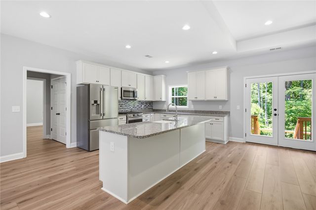 912 Watercrest Road, West Union, SC 29696