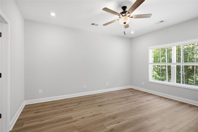 912 Watercrest Road, West Union, SC 29696