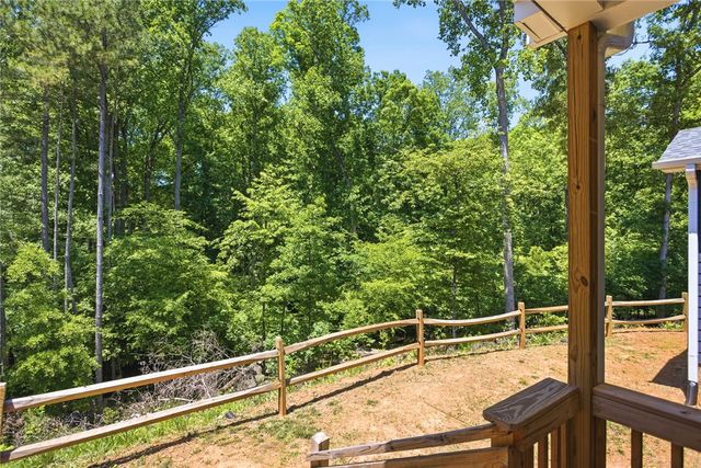 912 Watercrest Road, West Union, SC 29696