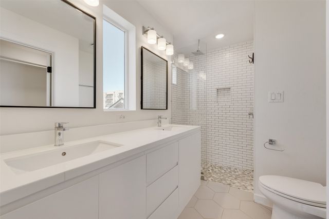 1505 N Garrett Avenue 204, Dallas, TX 75206