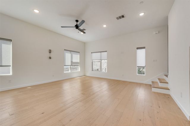 1505 N Garrett Avenue 204, Dallas, TX 75206