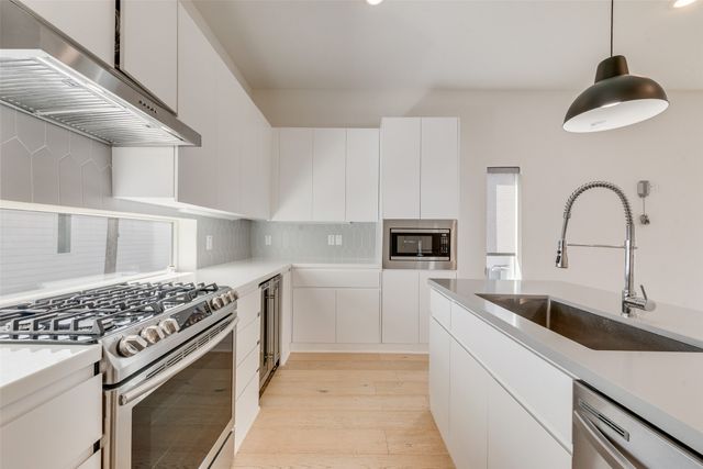 1505 N Garrett Avenue 204, Dallas, TX 75206