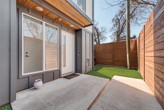 1505 N Garrett Avenue 204, Dallas, TX 75206