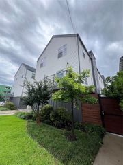 1505 N Garrett Avenue 204, Dallas, TX 75206