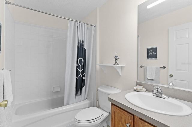 1415 LA HERMOSA DRIVE, The Villages, FL 32162