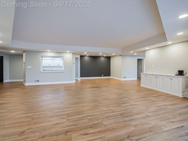 43000 12 Oaks Crescent Drive 5022, Novi, MI 48377