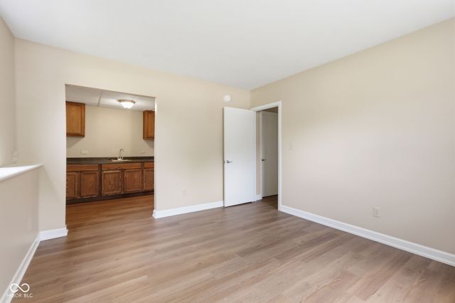 555 Hunters Trail, Greenwood, IN 46142