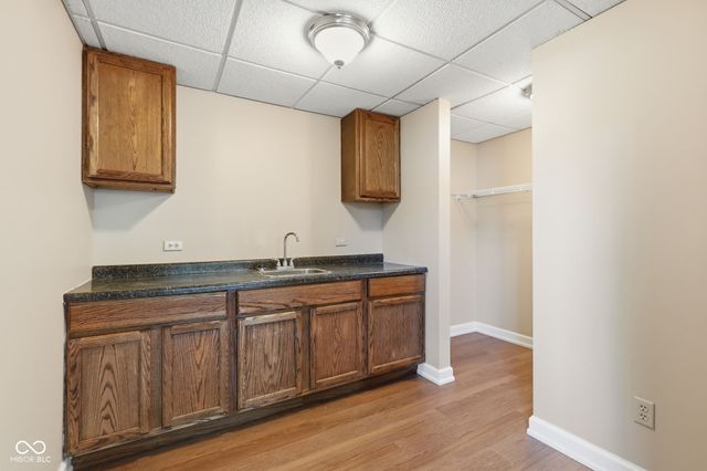555 Hunters Trail, Greenwood, IN 46142