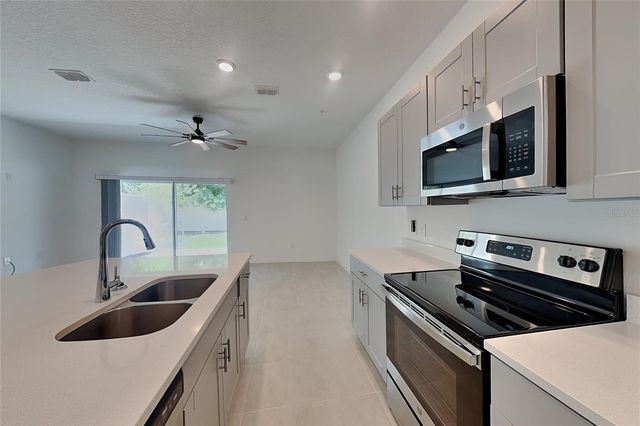 4830 REVOLUTIONARY WAY, St Cloud, FL 34769