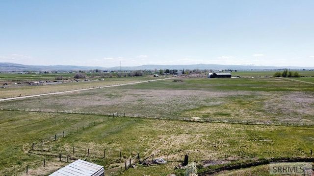757 E 1200 N, Shelley, ID 83274