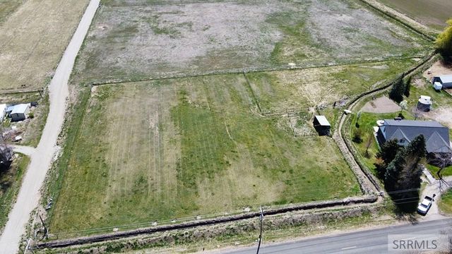 757 E 1200 N, Shelley, ID 83274