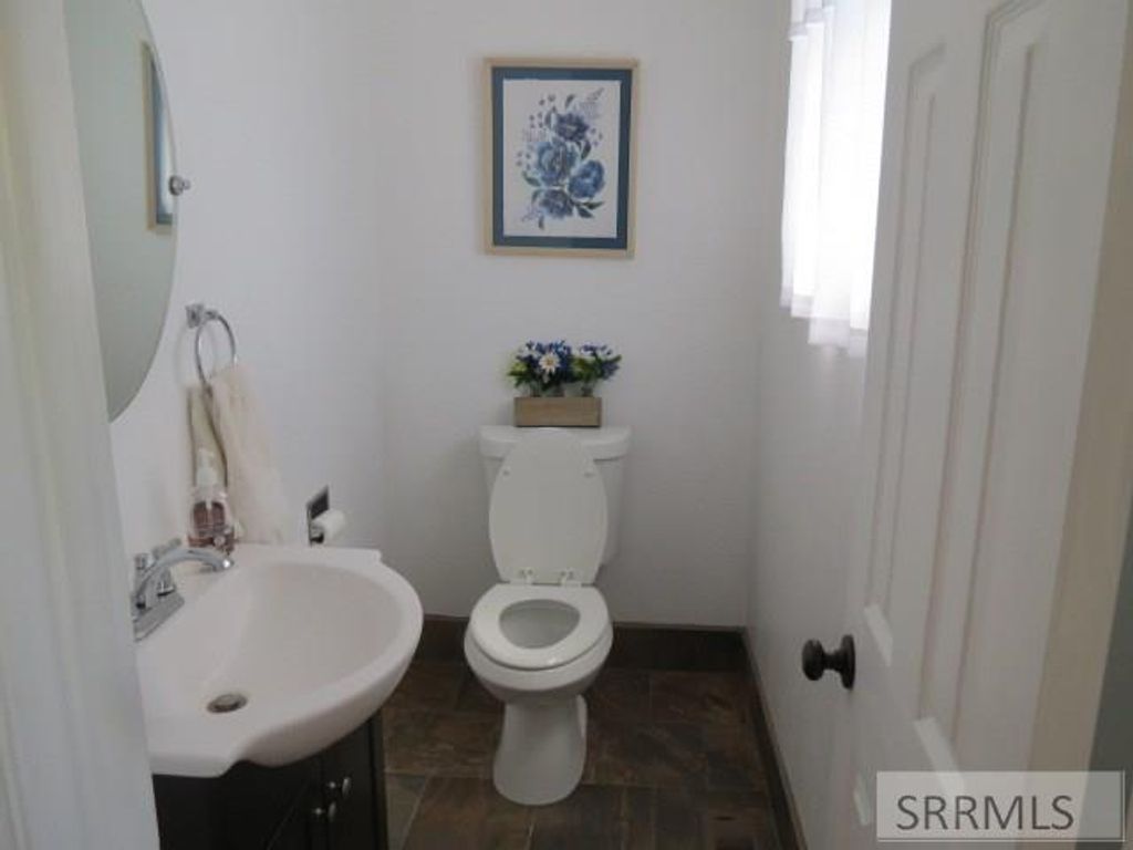 Image 16 of property listing at 757 E 1200 N, Shelley, ID 83274