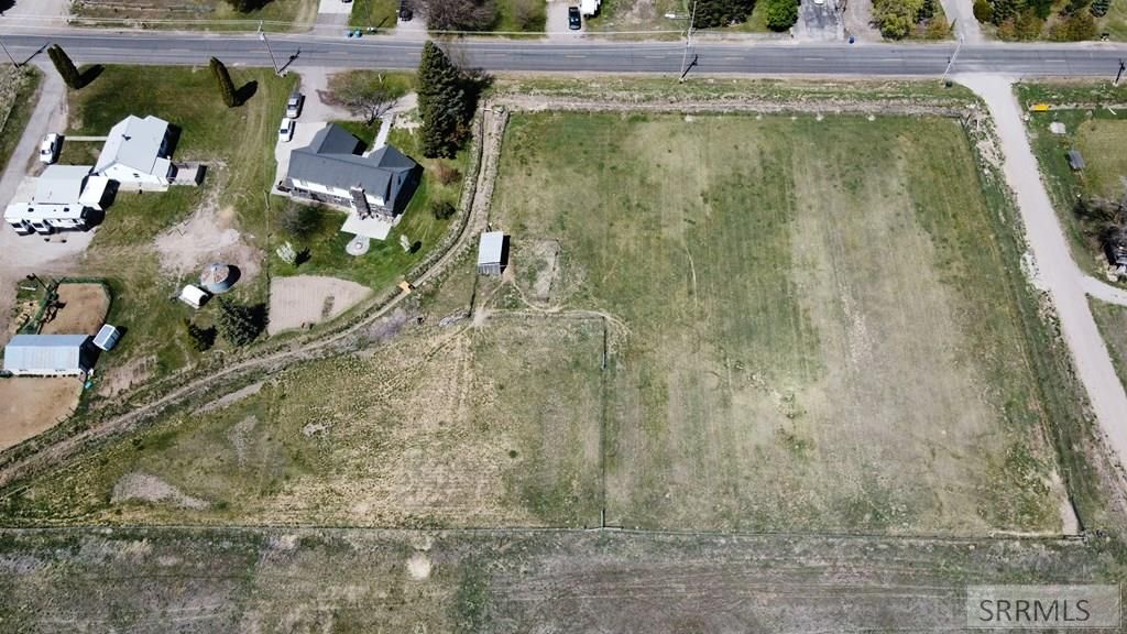 Image 9 of property listing at 757 E 1200 N, Shelley, ID 83274