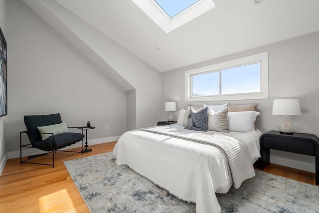 123-125 Centre St TH4, Boston, MA 02124