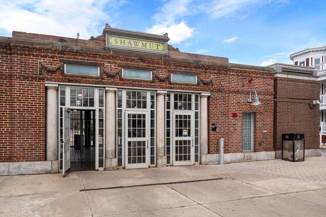 123-125 Centre St TH4, Boston, MA 02124