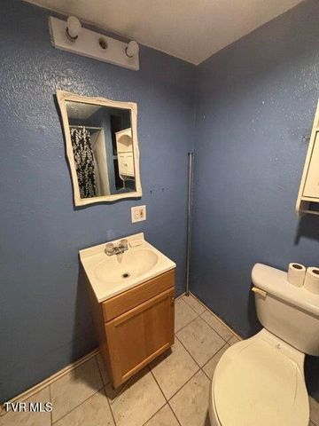 1001 Jarvis Road, Rogersville, TN 37857