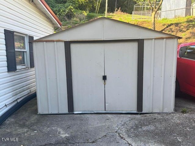 1001 Jarvis Road, Rogersville, TN 37857