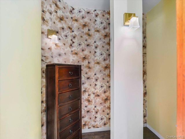 35 Hillside Avenue, Suffern, NY 10901