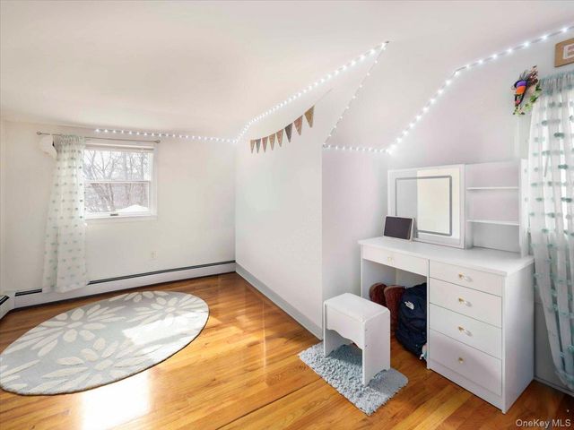 35 Hillside Avenue, Suffern, NY 10901