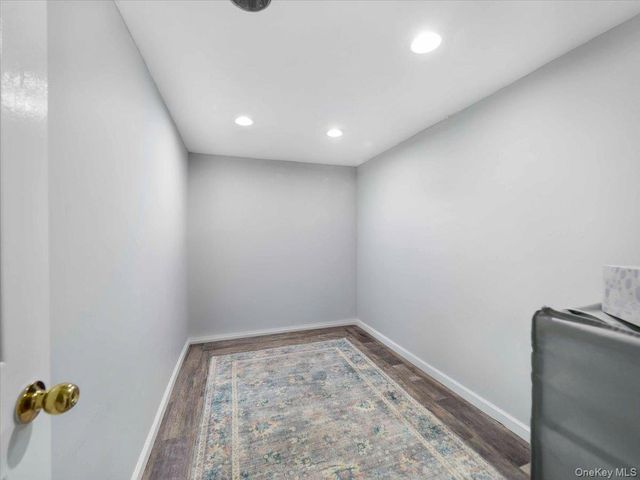 35 Hillside Avenue, Suffern, NY 10901