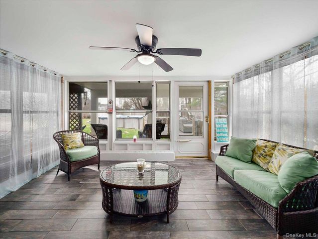 35 Hillside Avenue, Suffern, NY 10901