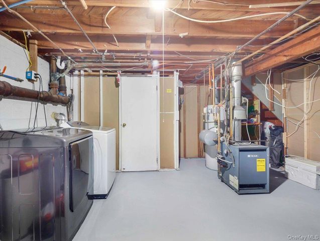 35 Hillside Avenue, Suffern, NY 10901