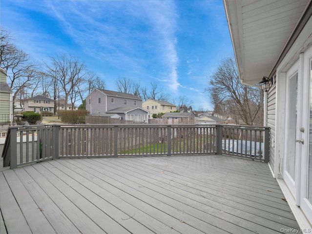 35 Hillside Avenue, Suffern, NY 10901