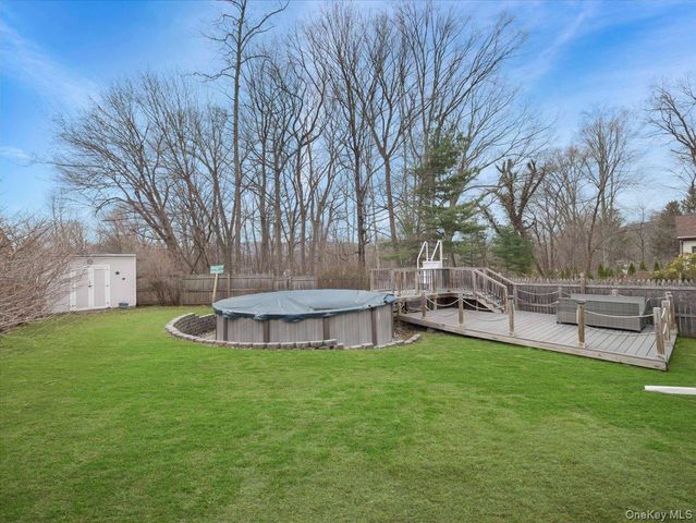 35 Hillside Avenue, Suffern, NY 10901