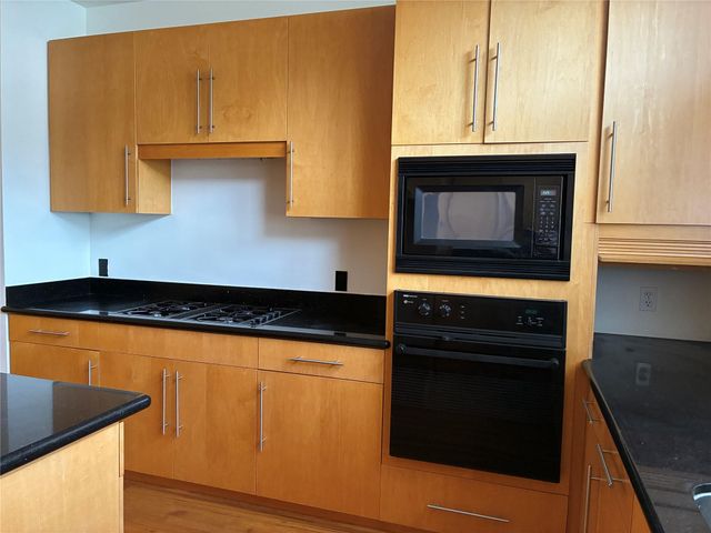 6320 Haskell Street A, Houston, TX 77007