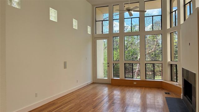 6320 Haskell Street A, Houston, TX 77007