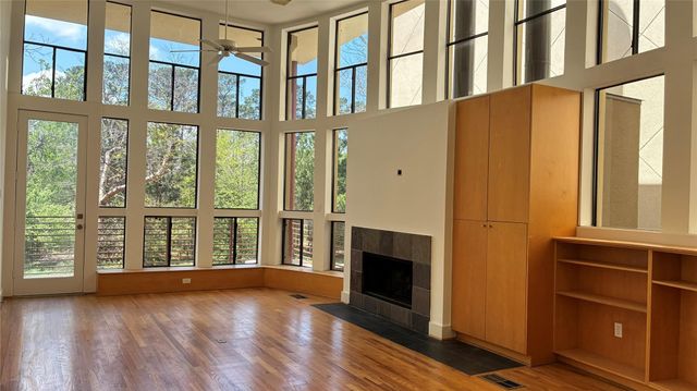 6320 Haskell Street A, Houston, TX 77007