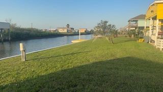 79 Albacore Street, Sargent, TX 77414