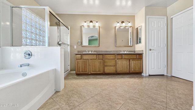 14226 W WETHERSFIELD Road, Surprise, AZ 85379