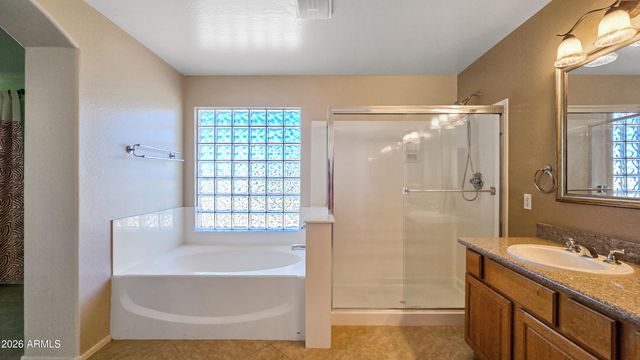 14226 W WETHERSFIELD Road, Surprise, AZ 85379