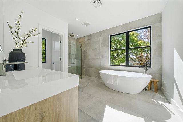 28 Chandler Pl, Newton, MA 02464
