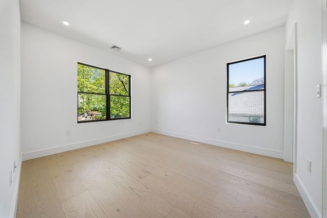 28 Chandler Pl, Newton, MA 02464