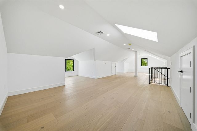 28 Chandler Pl, Newton, MA 02464