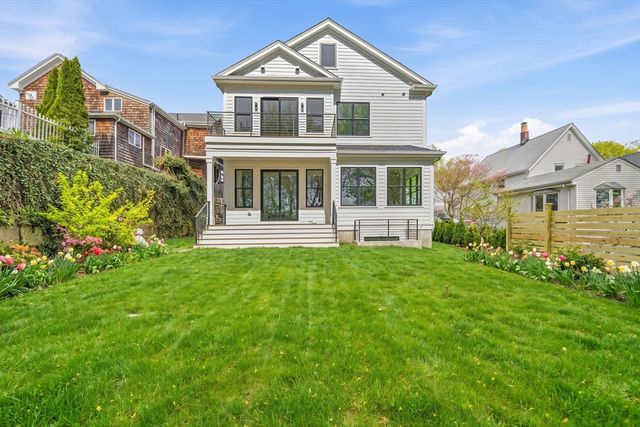 28 Chandler Pl, Newton, MA 02464