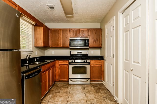 100 Woodcrest Way, Mcdonough, GA 30253